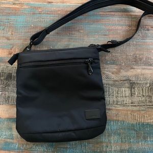 PacSafe Citysafe CS-Series